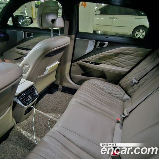 Kia K8 Signature, 2023 12