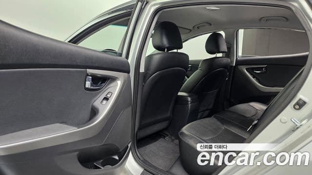 Hyundai Avante MD Premier, 2011 17