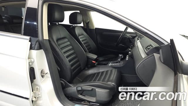 Volkswagen New CC 2.0 TSI, 2015 10