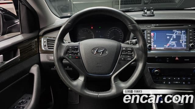 Hyundai LF Sonata 2.0 Smart, 2016 13
