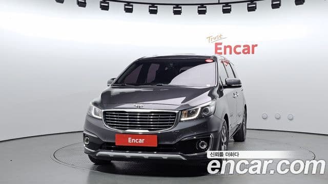 Kia All New Carnival Luxury, 2015 3