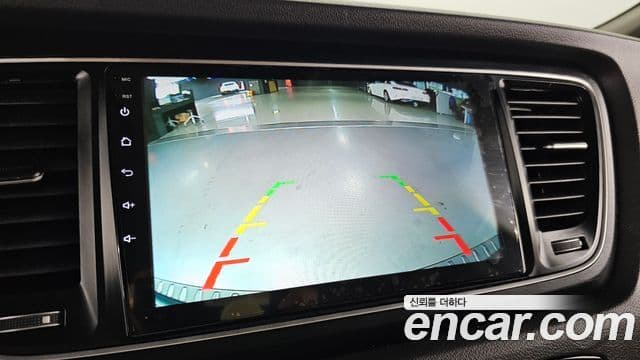 Kia All New Carnival Luxury, 2015 15