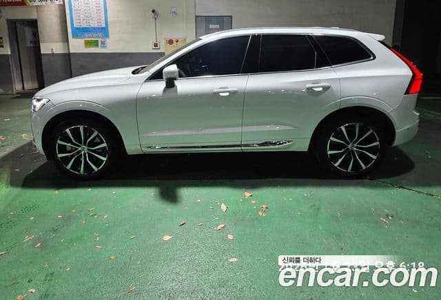 Volvo XC60 2세대 B6 Ultimate Bright, 2023 2