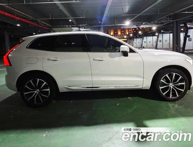 Volvo XC60 2세대 B6 Ultimate Bright, 2023 4