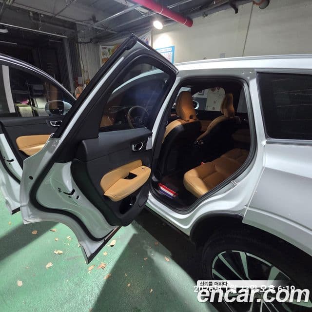 Volvo XC60 2세대 B6 Ultimate Bright, 2023 15