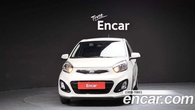 Kia All New Morning Deluxe Trendy, 2015 3