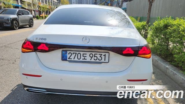 Mercedes-Benz E-класс W214 Avantgarde, 2025 4