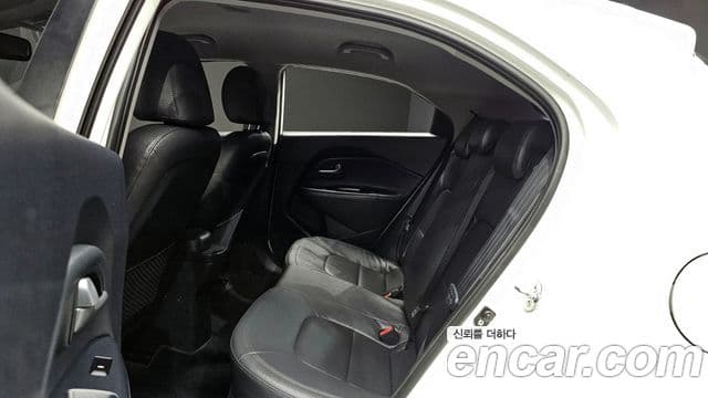 Kia All New Pride Prestige, 2014 12