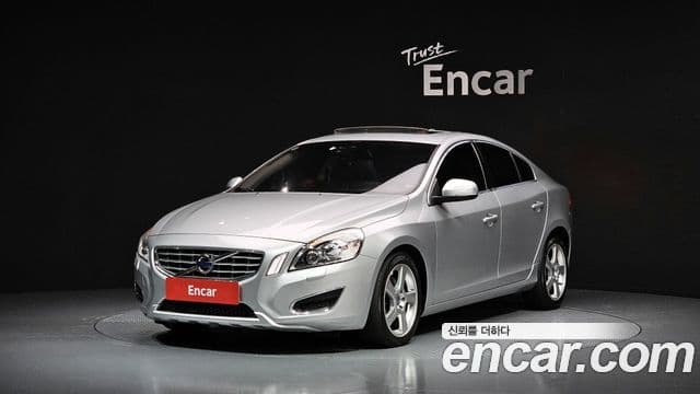 Volvo S60 2세대, 2011 1