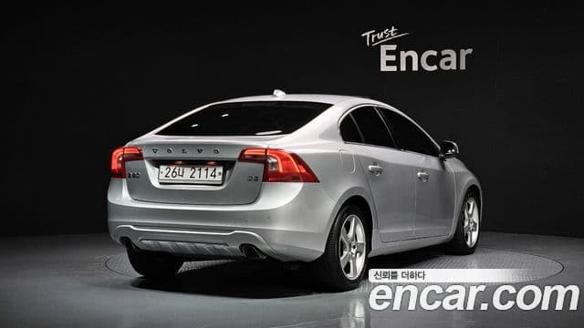 Volvo S60 2세대, 2011 2