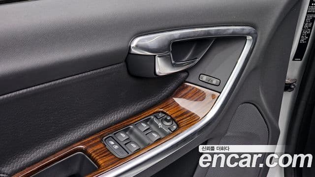 Volvo S60 2세대, 2011 18