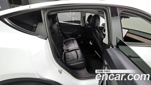 Tesla модель Y Long Range AWD, 2021 12