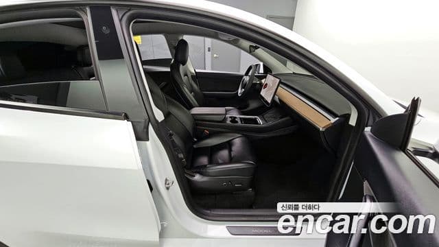 Tesla модель Y Long Range AWD, 2021 13