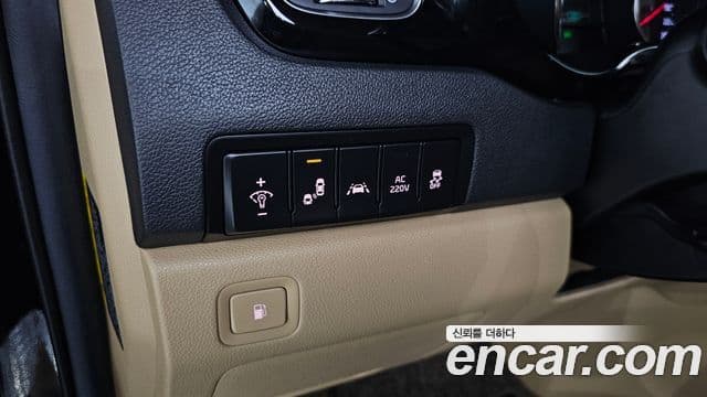 Kia The / новый New Carnival Noblesse Special, 2019 18