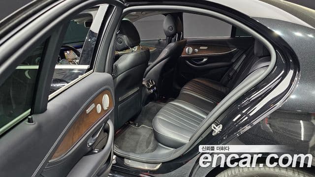 Mercedes-Benz E-класс W213 Exclusive, 2020 12