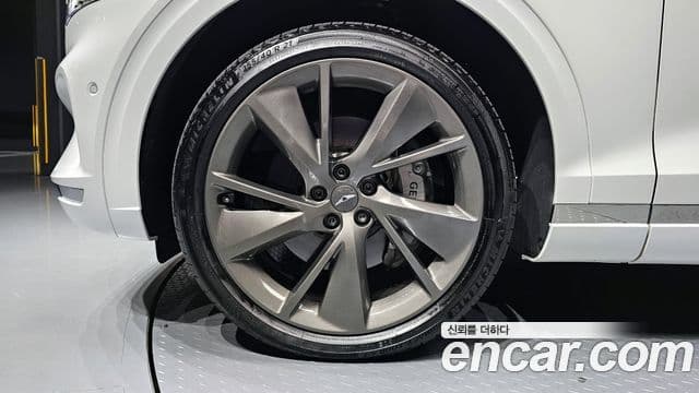 Genesis GV70, 2023 все фото