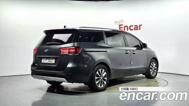Kia All New Carnival Luxury, 2017 2
