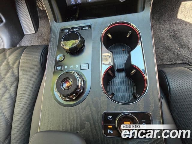 Genesis GV80 чёрный, 2025 9