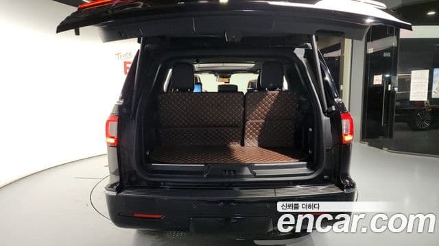Lincoln Navigator 4세대 3.5L, 2021 20