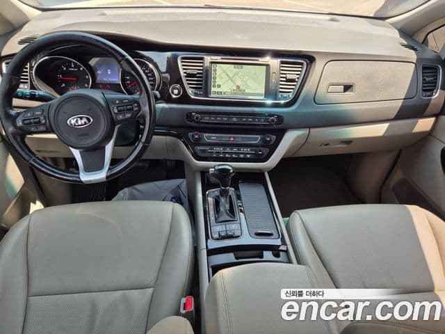 Kia All New Carnival Prestige, 2016 9