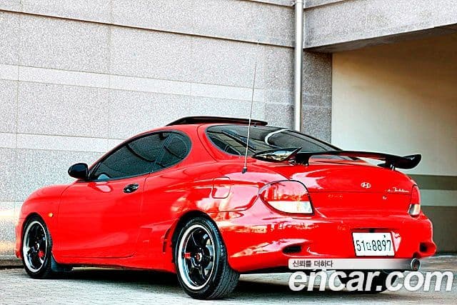 Hyundai 티뷰론 люксовая версия, 2001 6