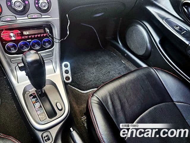 Hyundai 티뷰론 люксовая версия, 2001 11