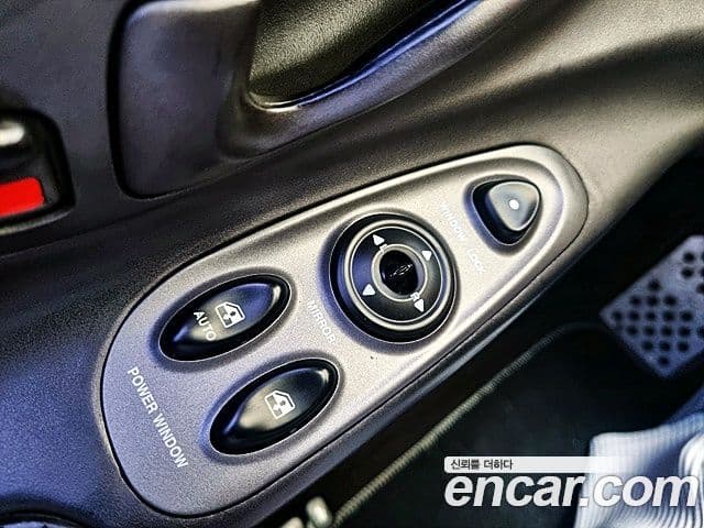 Hyundai 티뷰론 люксовая версия, 2001 16