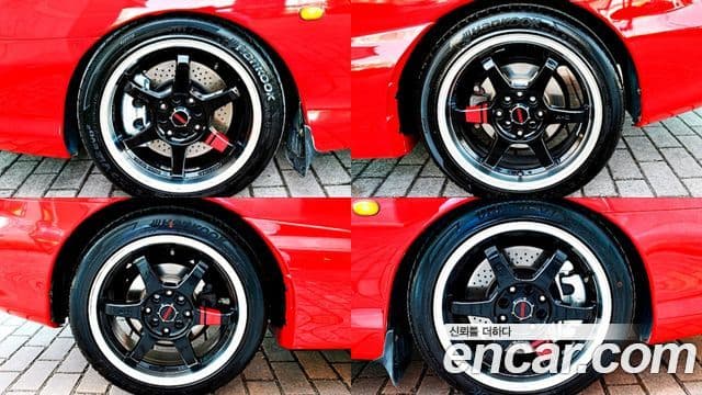 Hyundai 티뷰론 люксовая версия, 2001 17