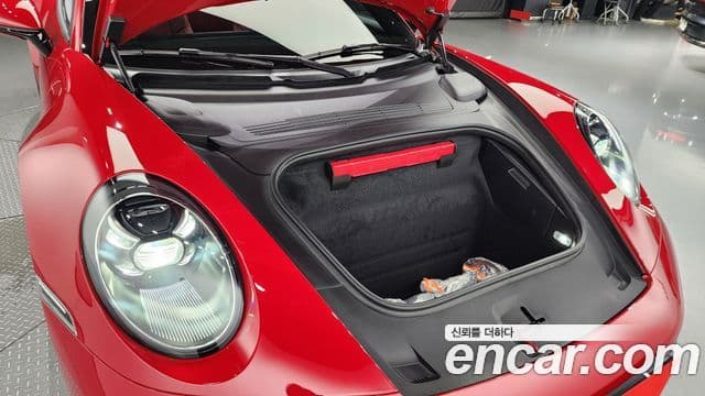 Porsche 911 (992) Carrera 4 кабриолет, 2024 6