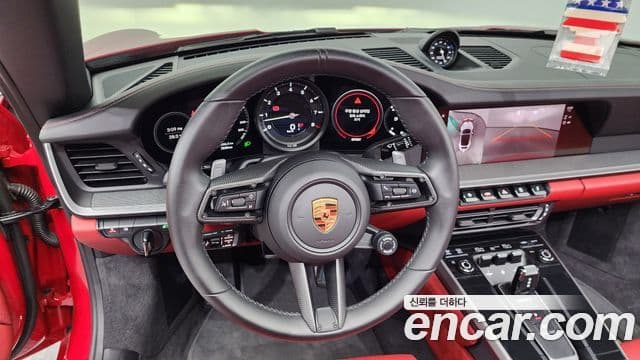 Porsche 911 (992) Carrera 4 кабриолет, 2024 13