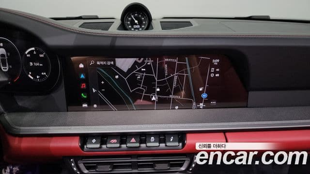 Porsche 911 (992) Carrera 4 кабриолет, 2024 16