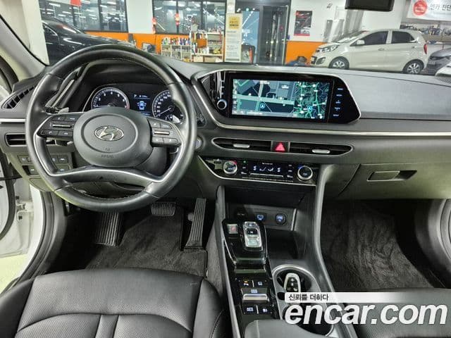 Hyundai Sonata (DN8) Premium Family, 2021 13