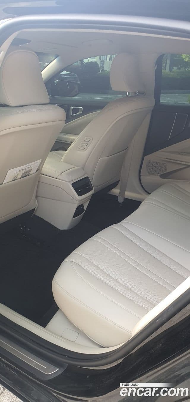 Kia The / новый New K8 Noblesse, 2025 17