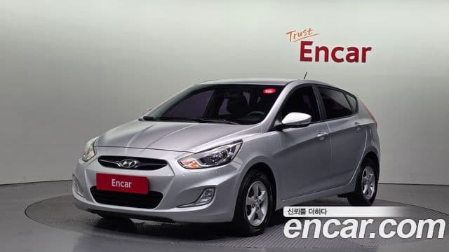 Hyundai Accent(новый кузов / новое поколение) Premier, 2012 1