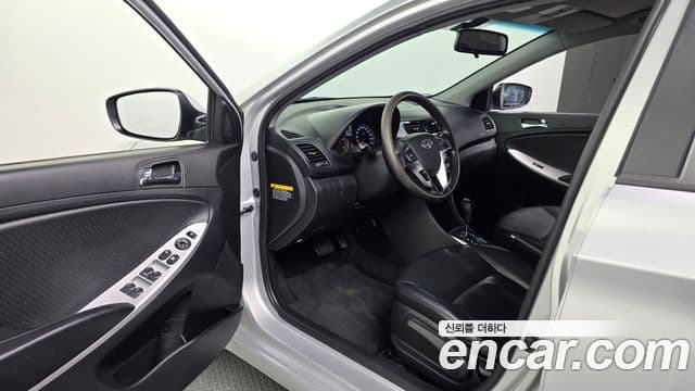 Hyundai Accent(новый кузов / новое поколение) Premier, 2012 11