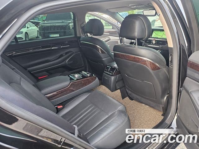 Genesis EQ900 Premium Luxury, 2018 18