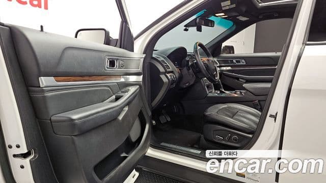 Ford Explorer 5세대, 2017 10