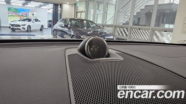 Volvo XC60 2세대 T8 Ultra Bright, 2025 12