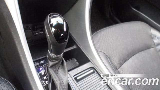 Hyundai Sonata гибрид Premier, 2012 9