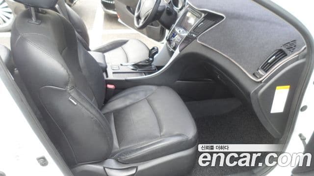 Hyundai Sonata гибрид Premier, 2012 10