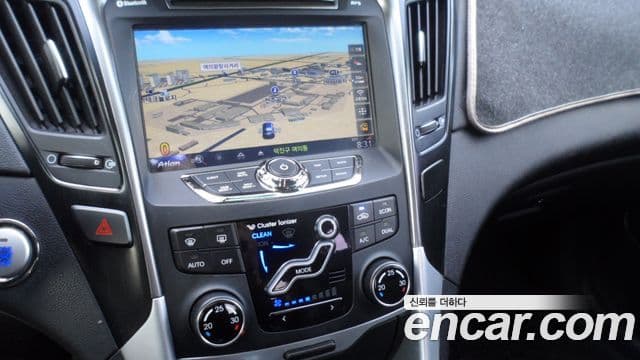 Hyundai Sonata гибрид Premier, 2012 11