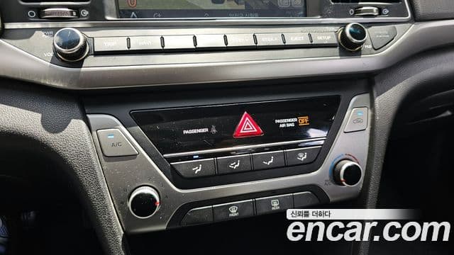 Hyundai Avante AD 1.6 e-VGT Smart, 2017 17