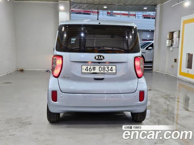 Kia Ray Deluxe, 2013 4