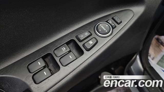 Hyundai YF Sonata Luxury, 2010 14