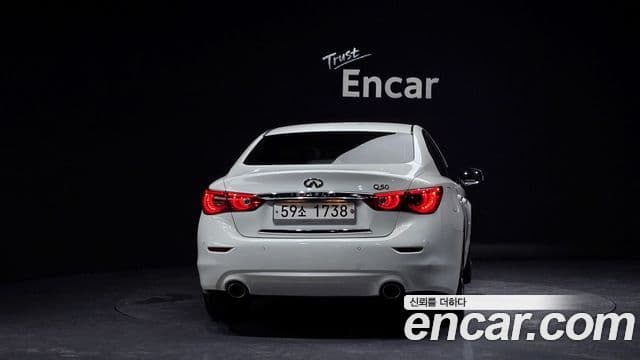 Infiniti Q50 Exclusive, 2014 3