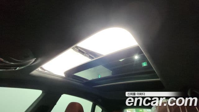 Maserati Levante 3.8 Trofeo, 2021 18