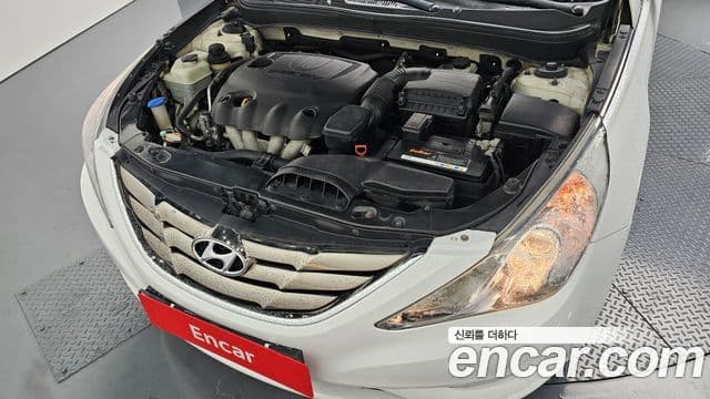 Hyundai YF Sonata LPI Premier(для людей с инвалидностью), 2010 6