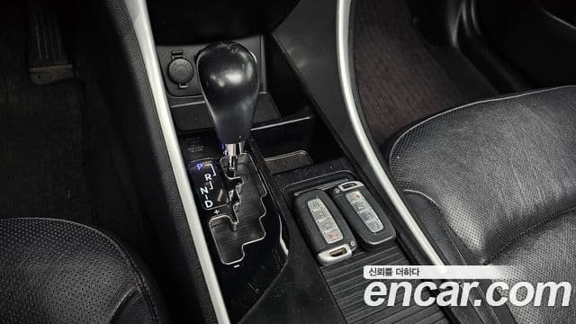 Hyundai YF Sonata LPI Premier(для людей с инвалидностью), 2010 9