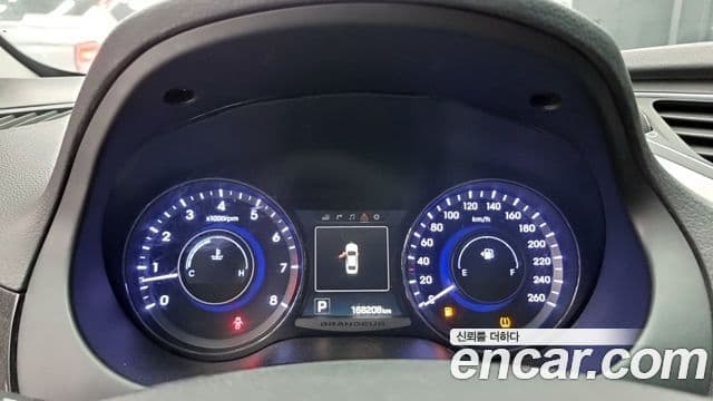 Hyundai Grandeur HG Exclusive, 2015 8
