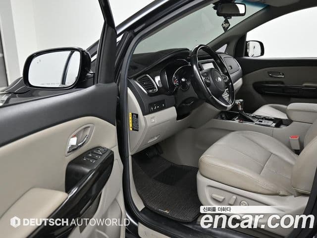 Kia The / новый New Carnival Noblesse, 2019 11